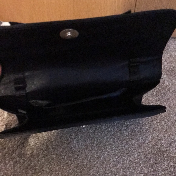 Super cute fancy wallet - Picture 2 of 3